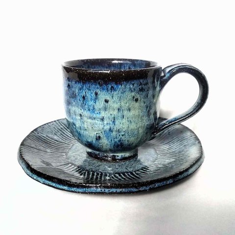 青色が綺麗なコーヒーカップ＆ソーサー