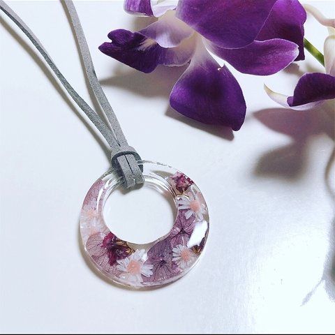 紫陽花のレジンネックレス
