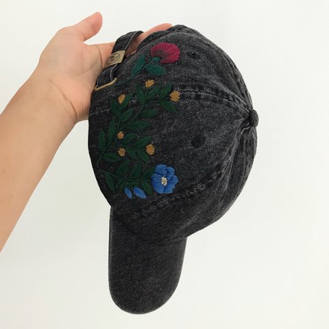 ブラックデニム◎刺繍キャップ