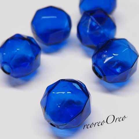 多角形　ガラスボール　両穴ビーズ　ブルー