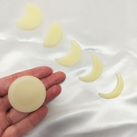 【月の満ち欠けサシェ🌝】¥1500