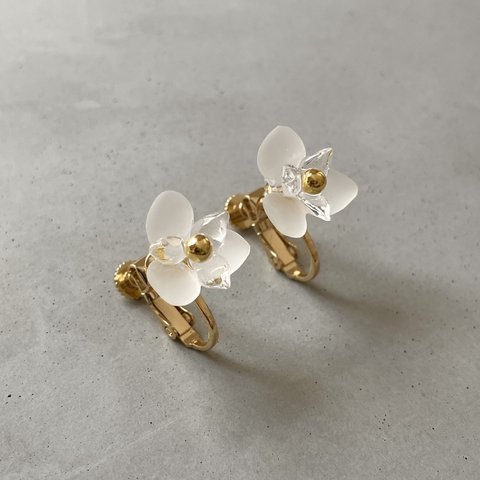 ●2  -  Matte flower.  -  earrings • ear clips （ 花ピアス 花イヤリング マットピアス マットイヤリング ）