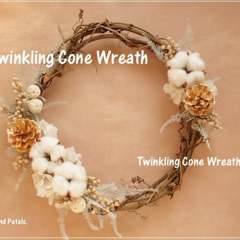 綿の実と松ぼっくりのキラキラリース Twinkling Cone Wreath（トゥインクリングコーン リース）W062