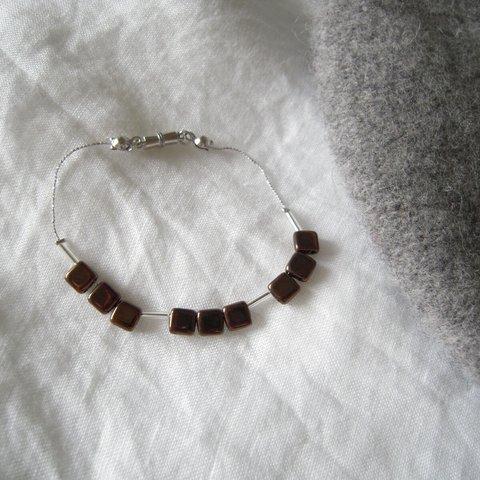 スクエアビーズのブレスレット【ブロンズ色】_#032_square beads bracelet<bronzy>