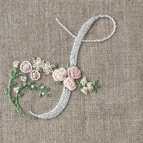 お花とアルファベットの刺繍キット　S