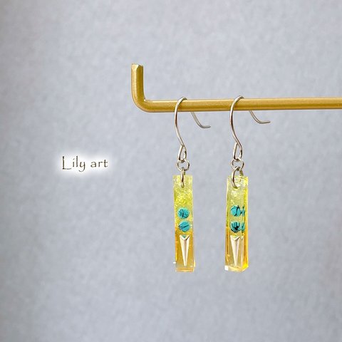 【SALE ¥650→¥500】シルバー★yellow＆blue海のピアス/イヤリング