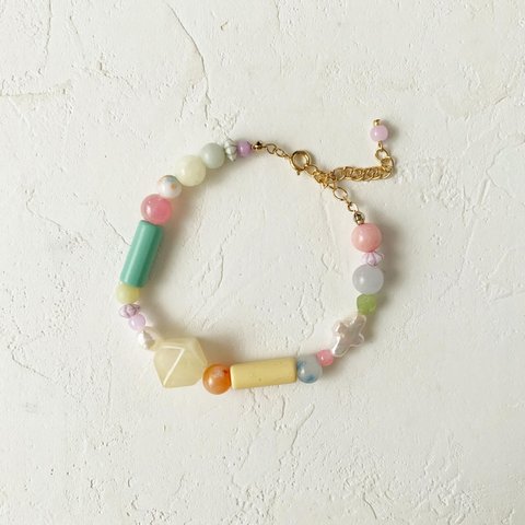  Pastel beads Cross Shell bracelet (NO.713)