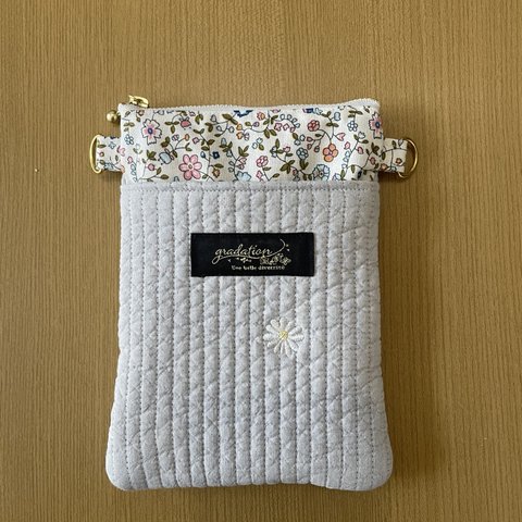 ハンドメイド〜12㎝ファスナースマホポーチ