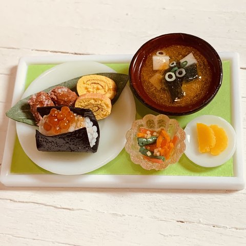 おにぎり🍙セット(プレート付き)😋