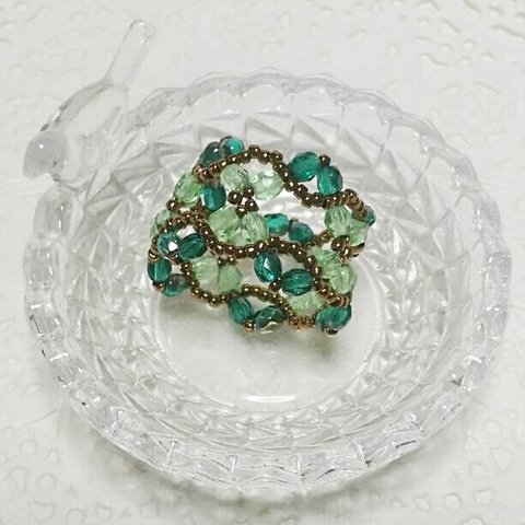 lacy ring　～エメラルド～