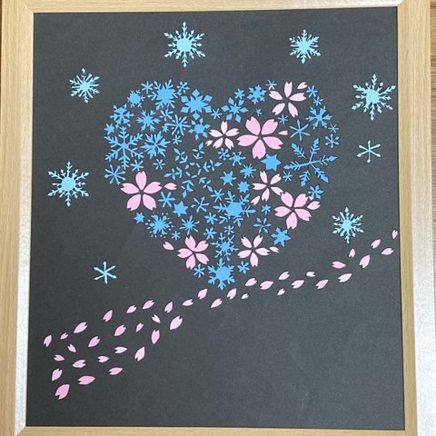雪の結晶と桜のハート型切り絵アート