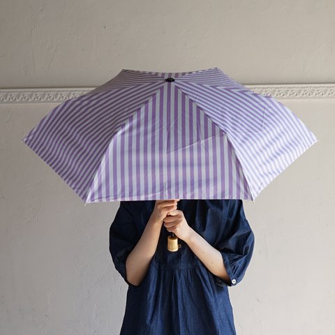UVカット折りたたみ傘 stripe lilac 紫外線99.9%カット 晴雨兼用 163455 竹ハンドル 日傘 雨傘 ストライプ ライラック