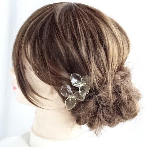 さりげなくオシャレ度アップのアメリカンフラワーのヘアアクセサリー 