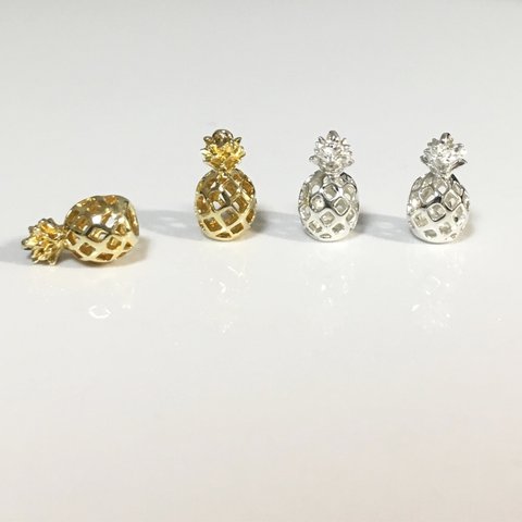 パイナップルシルバーピアス