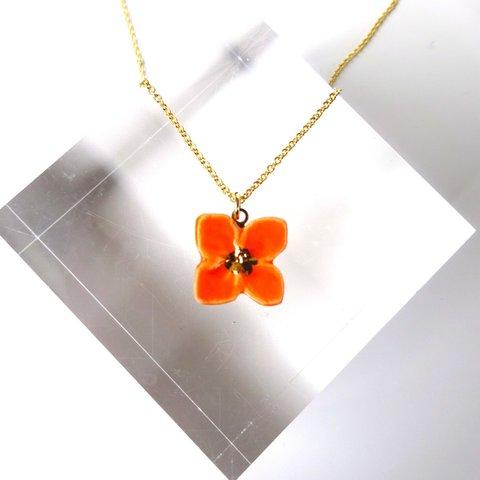 小さな花のnecklace（オレンジ)