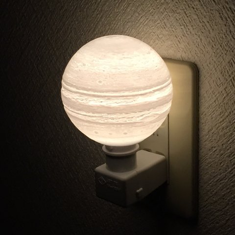 木星のコンセントライト😆Jupiter outlet light