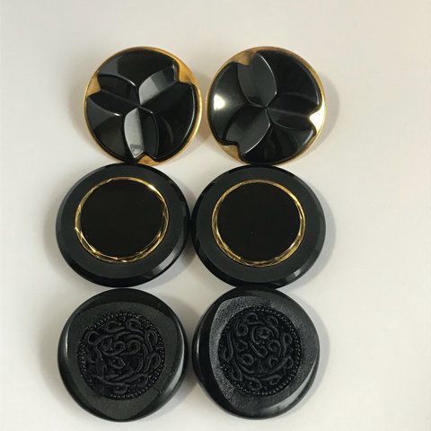  ☆再登場☆ 28～30ｍｍ◇6個入◇　ブラック　ペアアソート秋冬ボタン