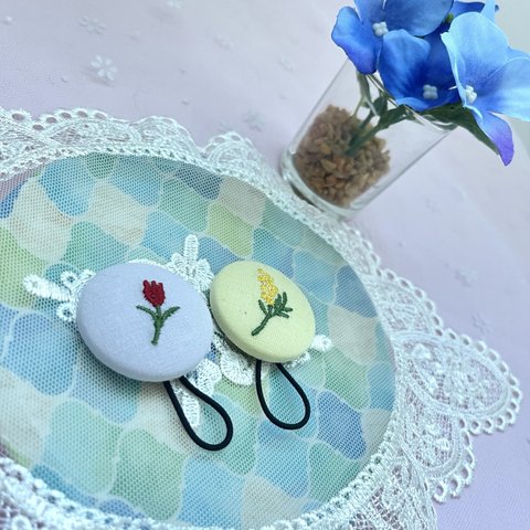 チューリップとミモザ刺繍のくるみボタン🐰🌷