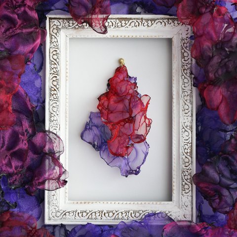 『情熱』魅惑の炎 no,2｜赤と紫のゆれるアートピアス