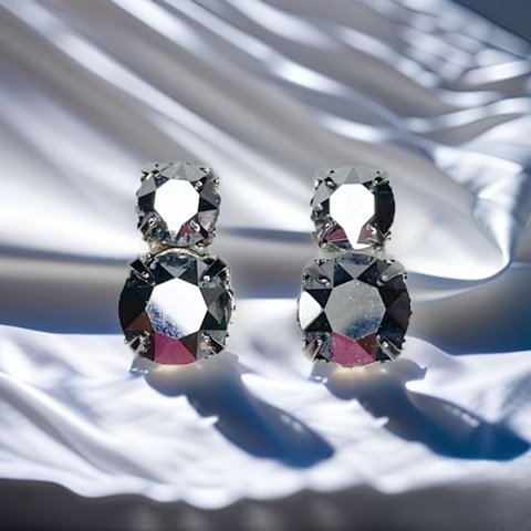 SWAROVSKI クリスタルライトクロム 8mm×6mm ハンダ付け イヤリング ピアス スワロフスキー