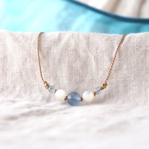 Aqua Short Necklace（フローライト×シェル）