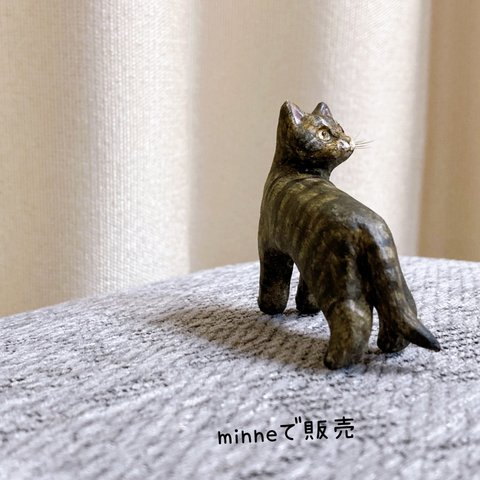 キジ猫　キジトラ　猫　ミニチュア　フィギュア　置物　オブジェ
