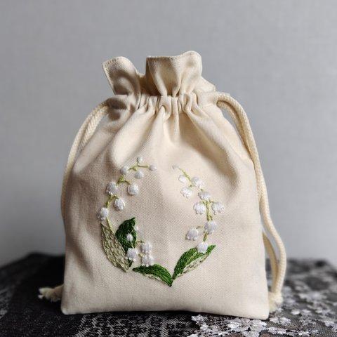 手刺繍ポーチ　鈴蘭 紐2