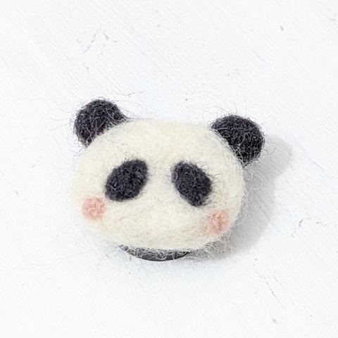 羊毛フェルト で作った パンダ 🐼 かわいい 動物 マグネット