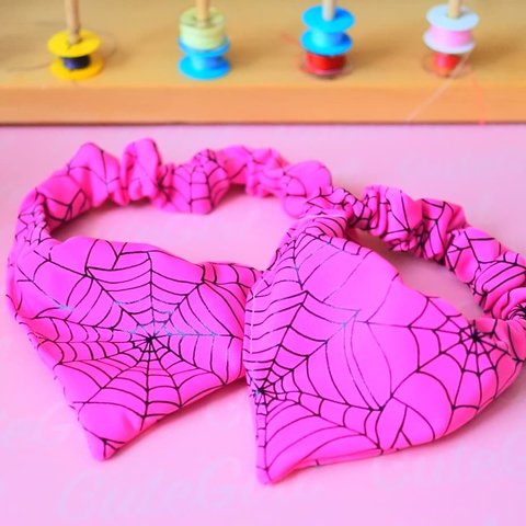 ピンクスパイダーのバンダナ🕷️💗