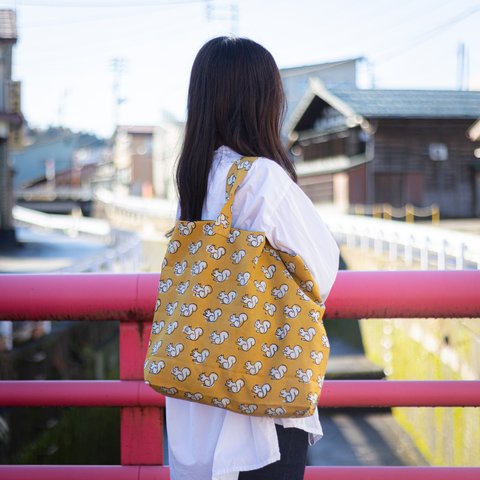 Hand block print kinchaku bag / risu