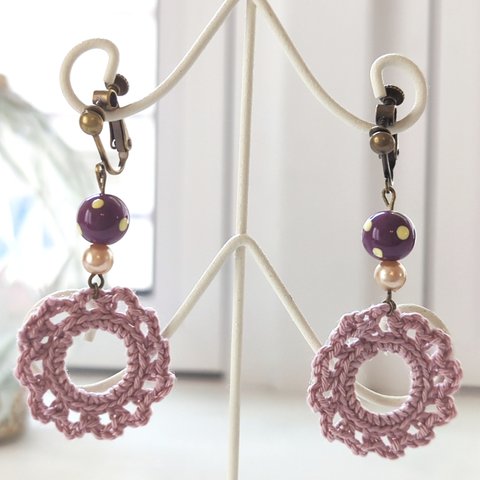 crochet かぎ編み ピンクベージュ 紫×ドット ビーズ🌼花モチーフ 軽い