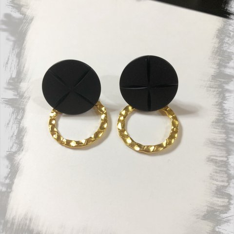 ワンコイン🌟ブラック×ゴールドリングピアス