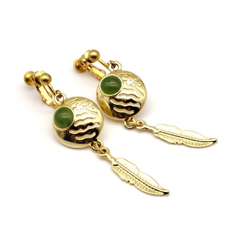 80s Vintage Gold Feather × Green Cabochon Earrings