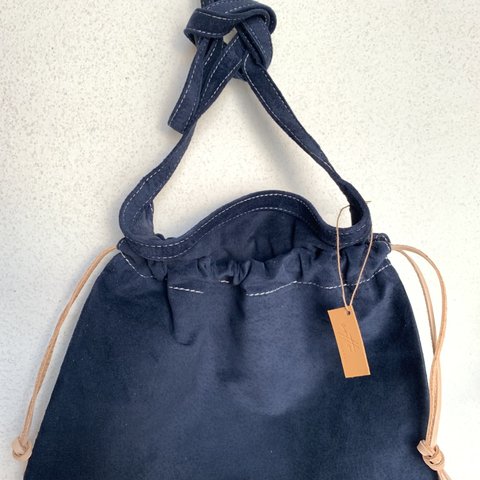 ピックスウェードのサコッシュ　navy