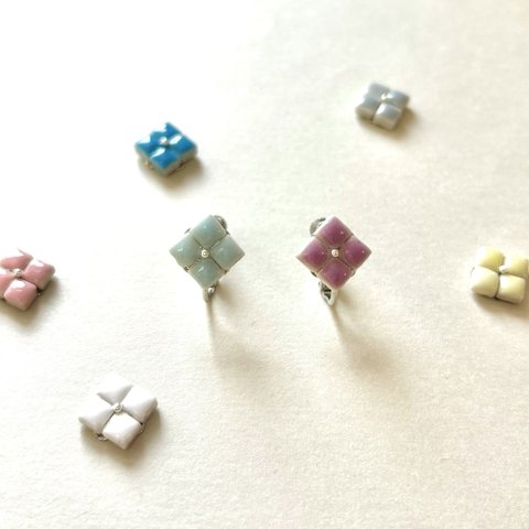 【片耳用】紫陽花ひとひらタイルイヤリング&ピアス