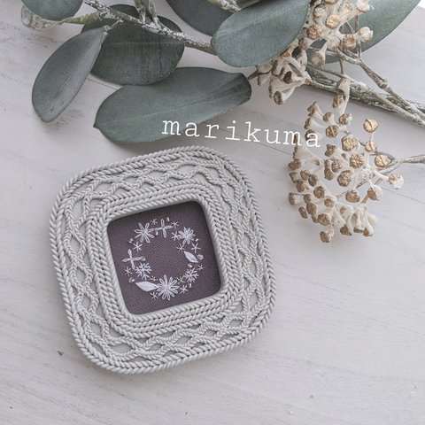 【送料無料】Christmas＊刺繍インテリアフレーム　クリスマスリース