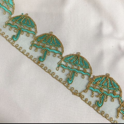 インド刺繍リボン 傘 緑 金糸 ゴールド スカラップ チュールレース レトロ