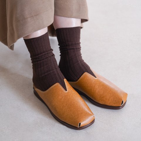 ゆったりスクエアサボ (CHILL) 靴 日本製 国産素材 【5～30日以内発送】