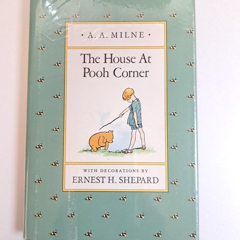 洋書　The House At Pooh Corner