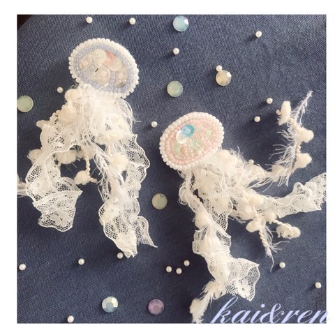 涼しげ ふわふわクラゲのブローチ / jellyfish brooches /pin