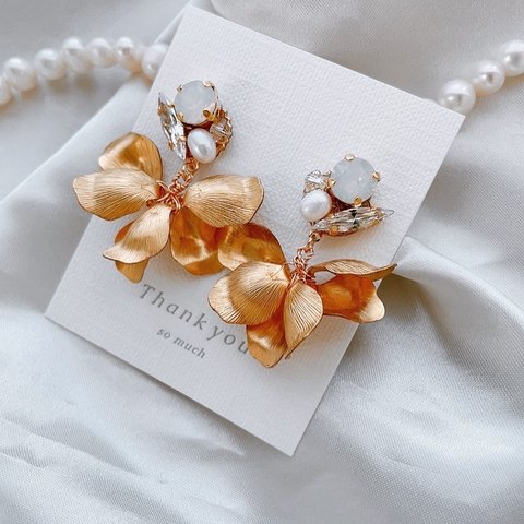 bijou flower   《お花のアクセサリー　weddingアクセサリー　ウエディング　キラキラアクセサリー》