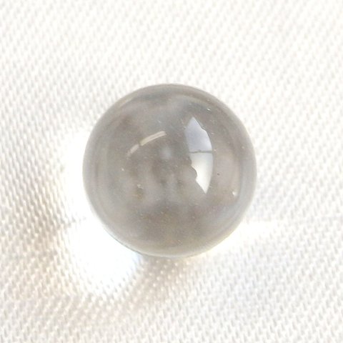 水晶 丸玉 8mm 穴なし | クォーツ 石英 天然石 誕生石 4月 4月誕生石 純粋と浄化を象徴する万能パワーストーン 開運 浄化 魔除け 心願成就 (wk1097)