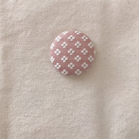 こぎん刺しのブローチ〈花十字の応用〉3.8cm