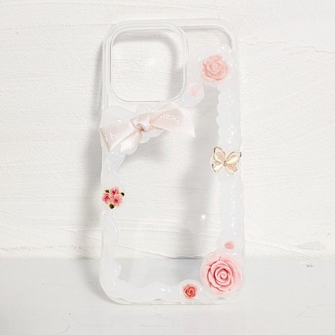 iPhone15pro専用スマホケース✨ピンクの薔薇と蝶