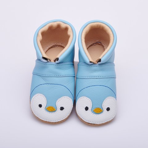 ペンギン お名前入りベビーシューズ 出産祝い  赤ちゃんギフト　一歳のお誕生日プレゼント　名入りギフト　ペンギン好き　動物シューズ　革靴　靴