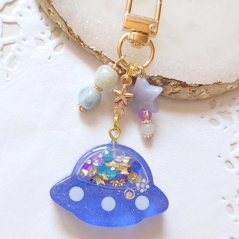 【185】小サイズ 宇宙のシャカシャカUFOキーホルダー　　レジン　シェイカー　