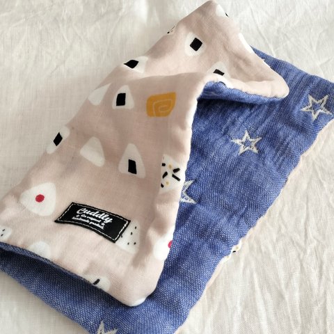 【SALE】やわらか8重ガーゼハンカチ　おにぎり／ベージュ