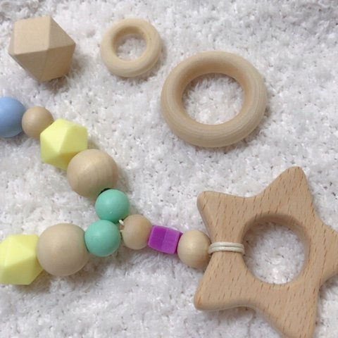 かみかみ期に＊baby歯固め  wood toys