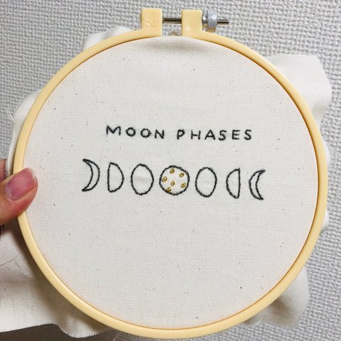 刺繍 飾り ビーズ <月の満ち欠け > MOON PHASES