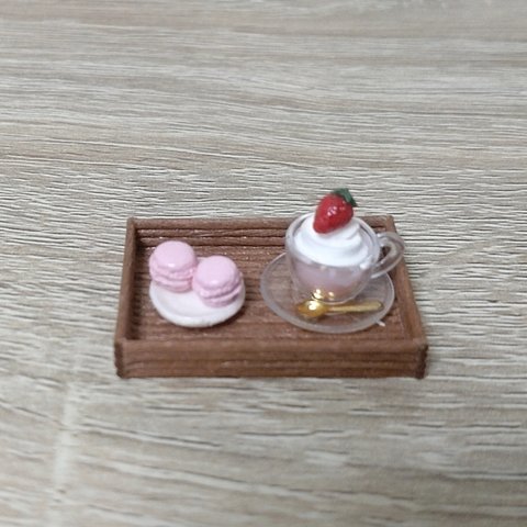 ミニチュアマカロン&いちごラテセット